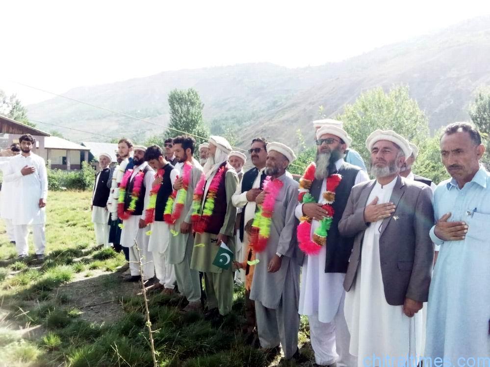 Chitral Times - The voice of Chitral | دھڑکنوں کی زبان - ہم نے گلشن کے تحفظ کی قسم کھاٸی ہے ۔ محمد جاوید حیات chitraltimes ghs warijun indpendence day 1