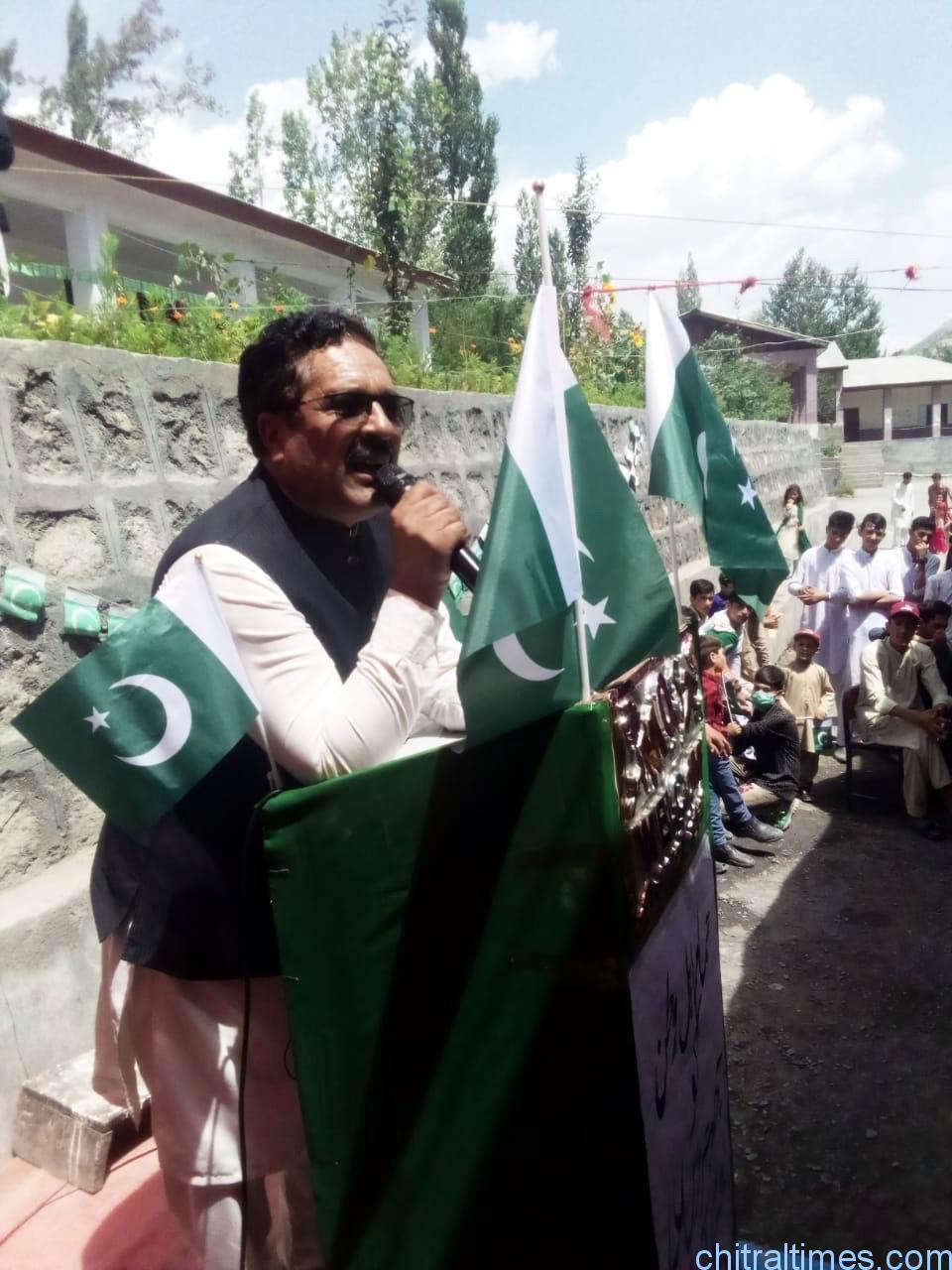 Chitral Times - The voice of Chitral | دھڑکنوں کی زبان - ہم نے گلشن کے تحفظ کی قسم کھاٸی ہے ۔ محمد جاوید حیات chitraltimes ghs warijun indpendence day 2