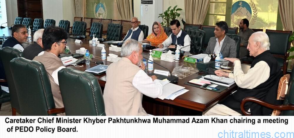chitraltimes cm kp azam khan chairing pedo meeting