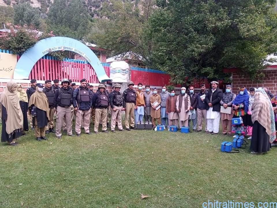 chitraltimes polio campaign starts in chitral police security