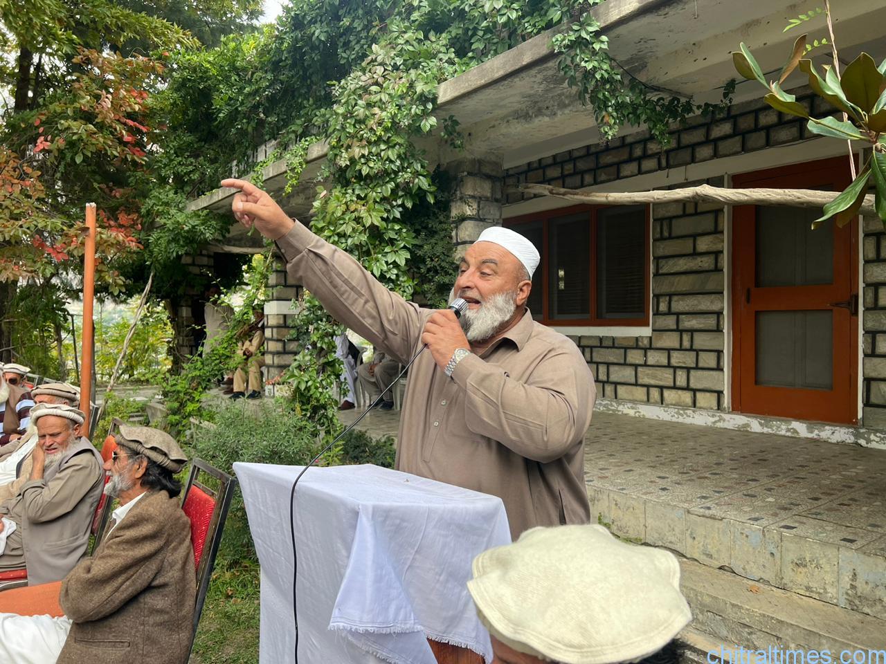 chitraltimes shahzada khalid pervez drosh meeting 4