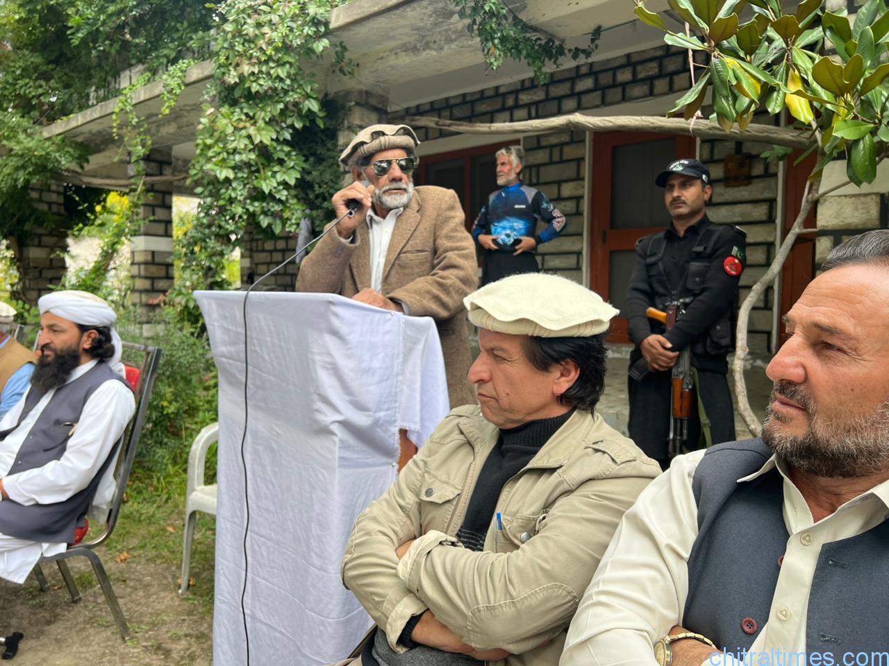 chitraltimes shahzada khalid pervez drosh meeting 8