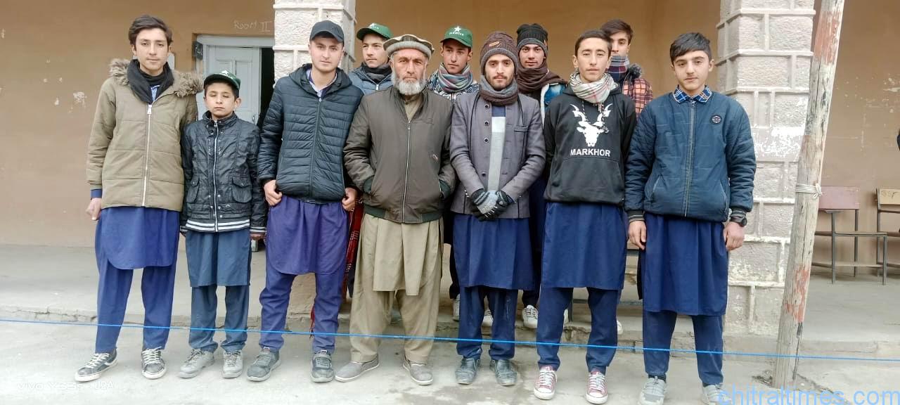Chitral Times - The voice of Chitral | دھڑکنوں کی زبان ۔”گورنمنٹ سکولوں کے چند ہیرے“۔ محمد جاوید حیات chitraltimes govt schools mulkhow shono staff students 3