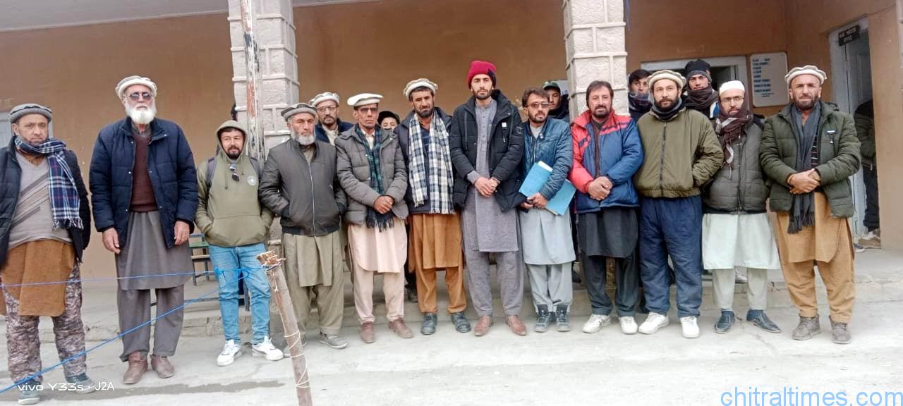 Chitral Times - The voice of Chitral | دھڑکنوں کی زبان ۔”گورنمنٹ سکولوں کے چند ہیرے“۔ محمد جاوید حیات chitraltimes govt schools mulkhow shono staff students 4