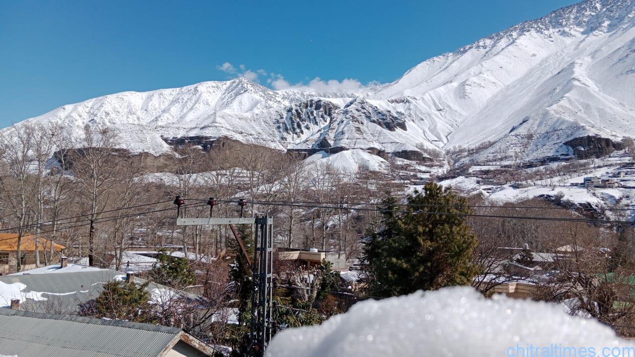 chitraltimes chitral town after snowfall shahi masjid with snow 6