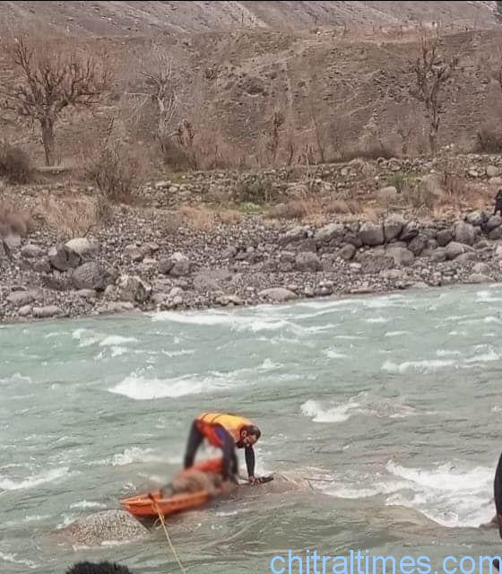chitraltimes rescue1122 chitral lower recovered dead body in river chitral 1