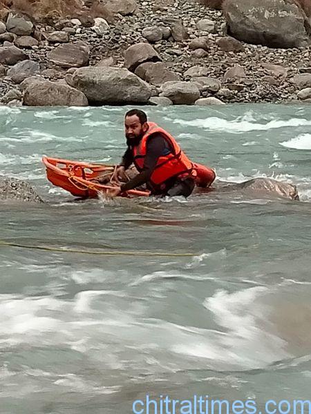 chitraltimes rescue1122 chitral lower recovered dead body in river chitral 3