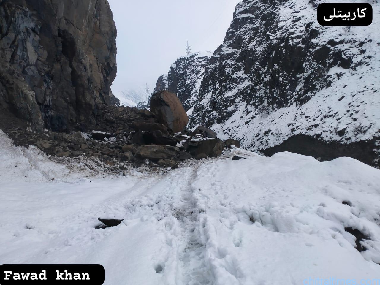 chitraltimes chitral snowfall and road blackages 5
