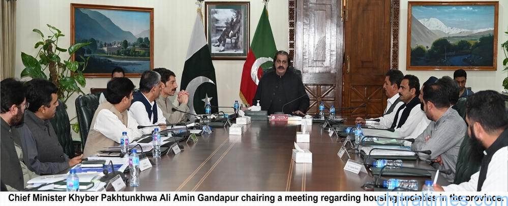  وزیر اعلیٰ خیبر پختونخوا علی امین خان گنڈاپور کی زیر صدارت سرکاری اورنجی نئی ہاوسنگ سکیموں سے متعلق ایک اہم اجلاس