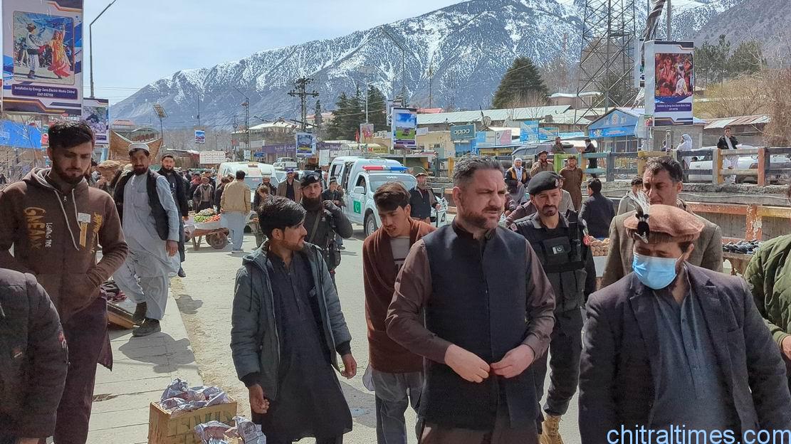 chitraltimes dc chitral lower imran khan visit chitral bazar removed encrochments 6