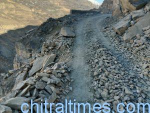 chitraltimes istaru torkhow road dighili a man killed 2 torkhow road