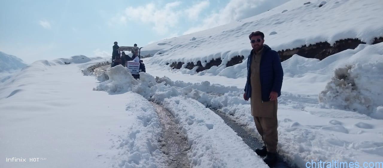 chitraltimes snow clearence torkhow mulkhow road upper chitral 3