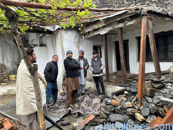 chitraltimes chitral rain distruction road blocked houses damaged 17