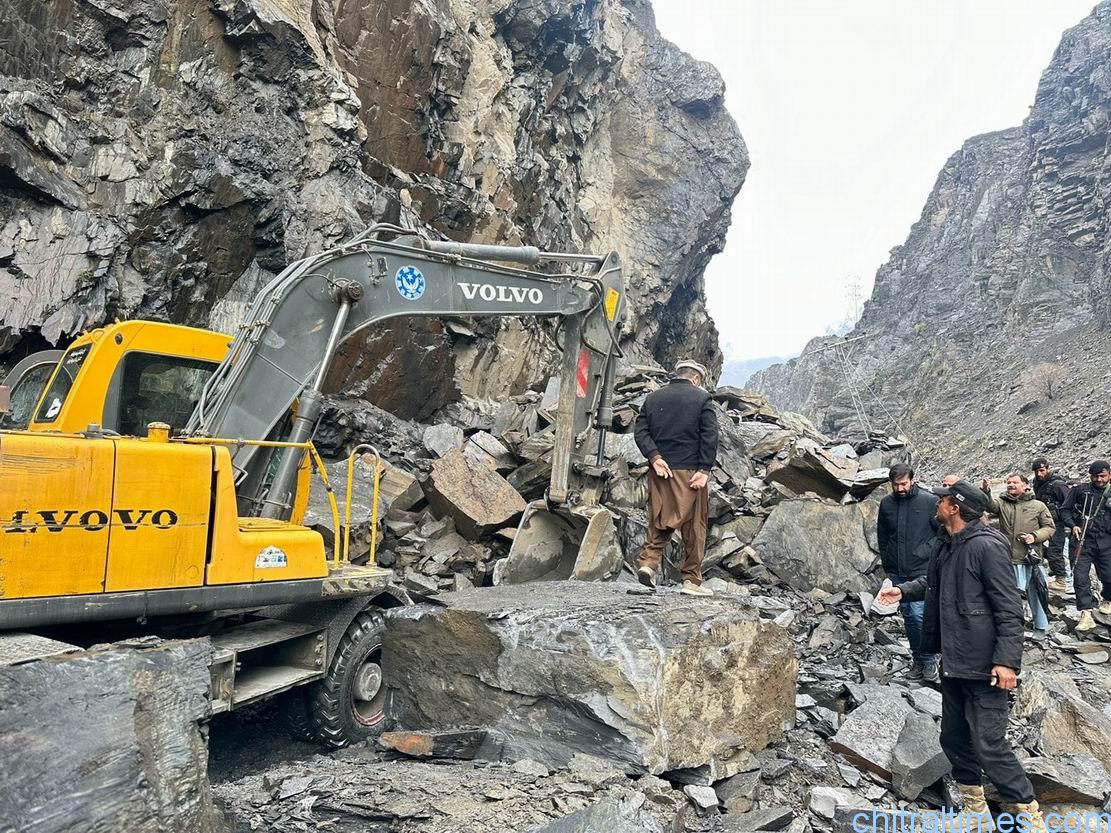 chitraltimes chitral rain distruction road blocked houses damaged 5