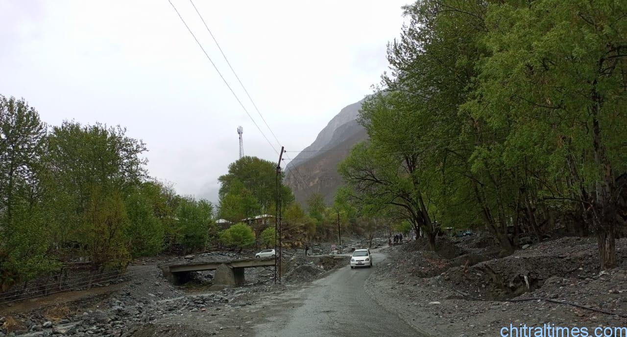 chitraltimes chitral weahter rain chitral booni road 5