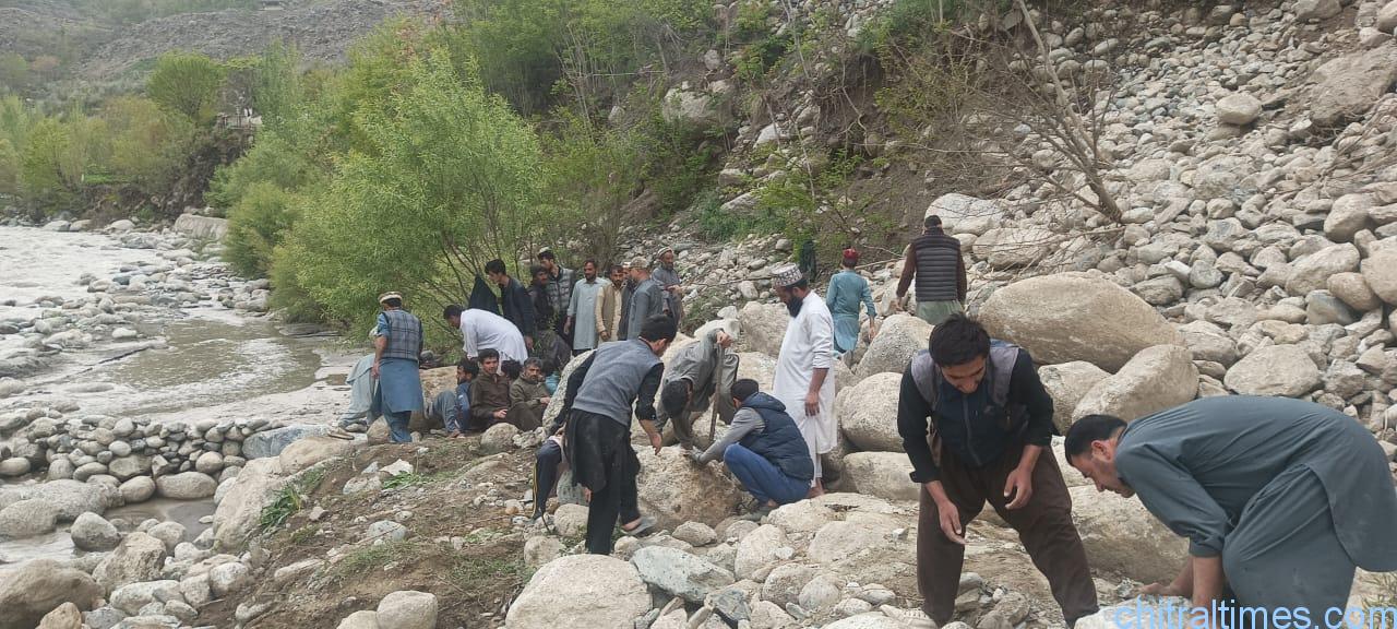 chitraltimes residents of ayun repair water channel on self help basis 1