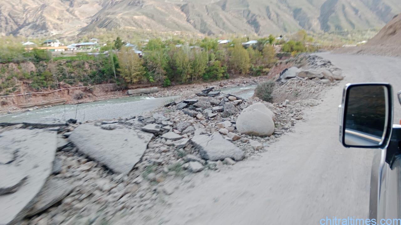 chitraltimes chitral booni mastuj shandur road under construction 23