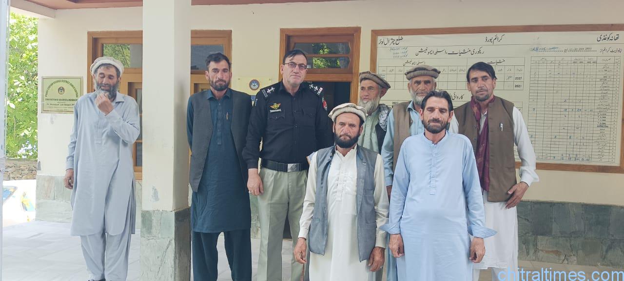 chitraltimes chitral lower police PS Shoghore and Koghuzi resolves disputes among brothers 1
