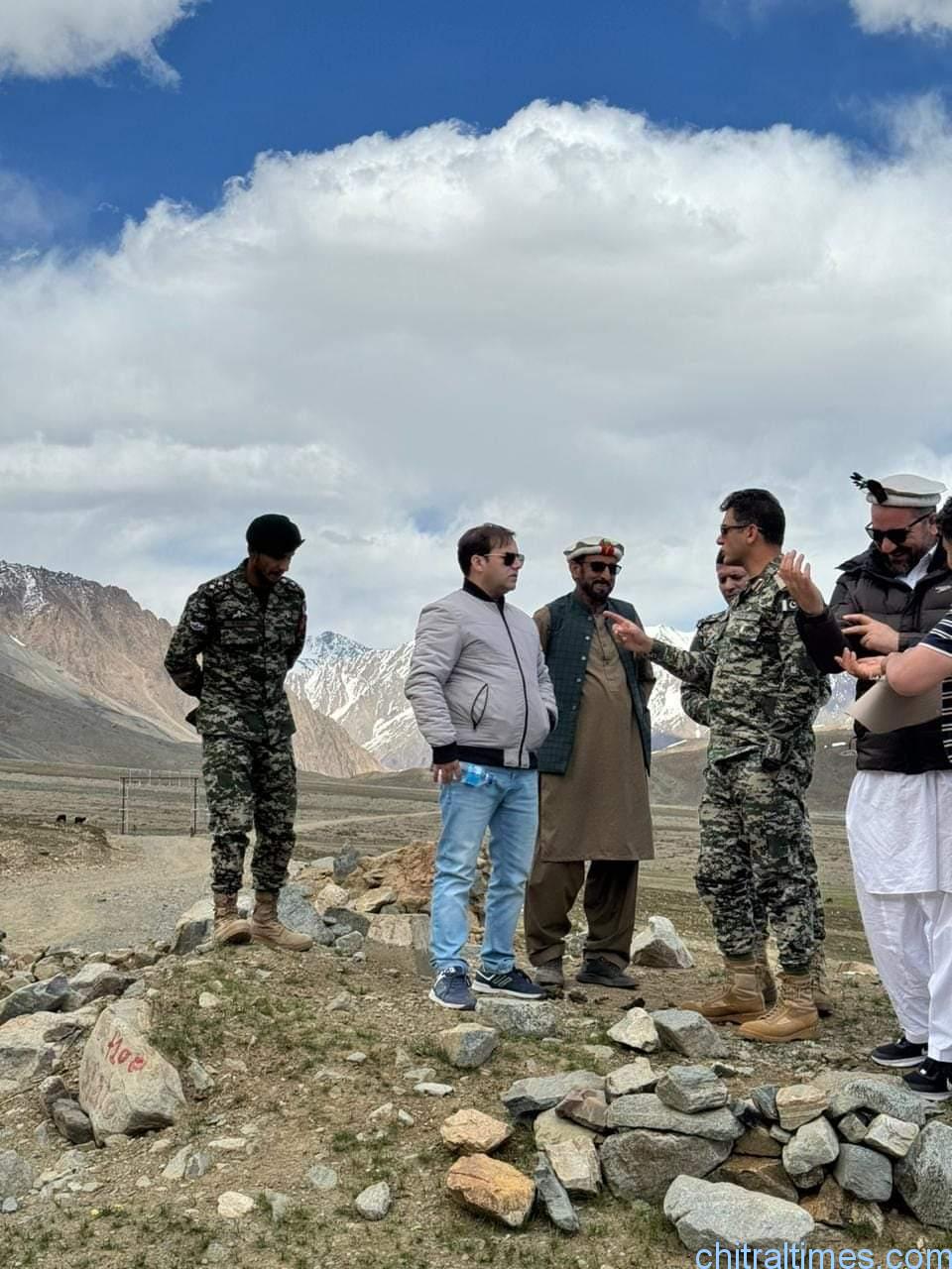 chitraltimes comdt DCs upper and lower chittral visits shahndur polo ground 12