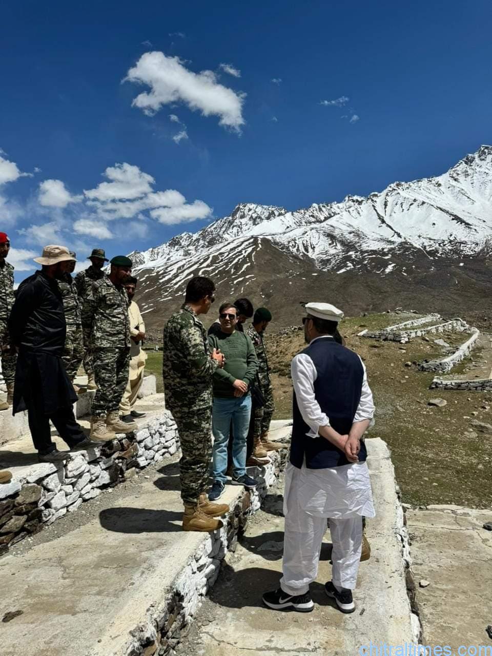 chitraltimes comdt DCs upper and lower chittral visits shahndur polo ground 14