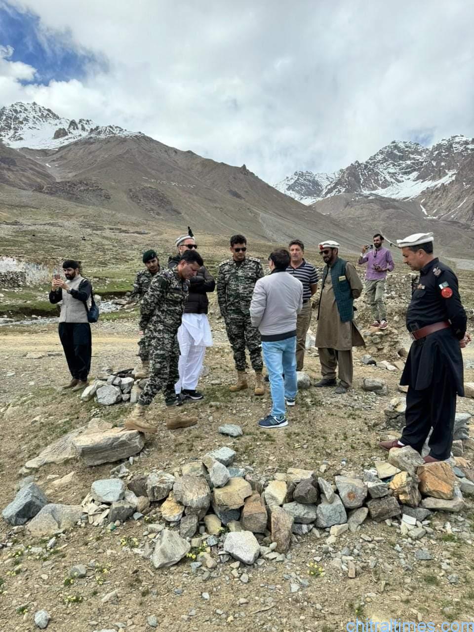chitraltimes comdt DCs upper and lower chittral visits shahndur polo ground 9