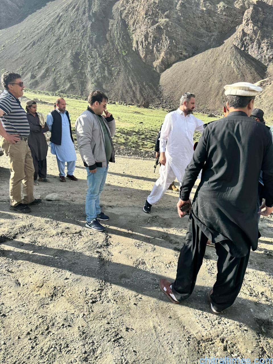 chitraltimes dc upper and lower chitral visits booni mastuj road 2