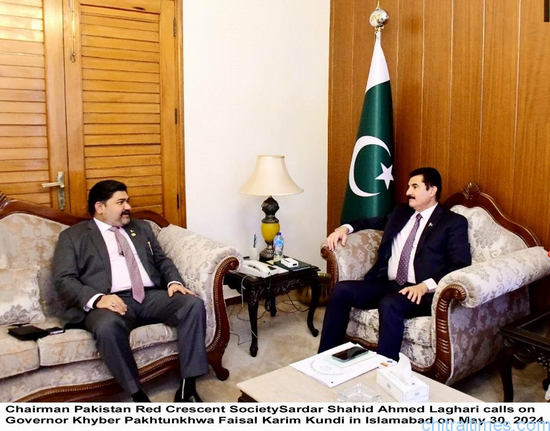chitraltimes governor kp faisal karim kundi meeting with chairman pakistan red crescent society 1