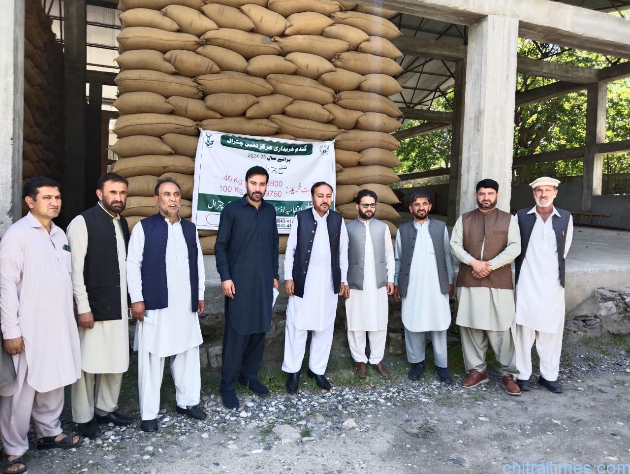 chitraltimes wheat stock reached chitral 4