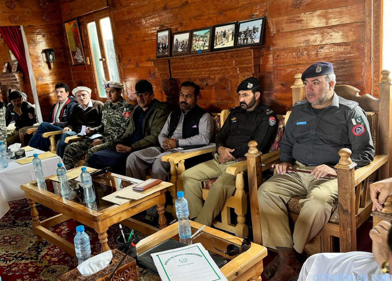 chitraltimes meeting on shandur festival between chtiral and gb administrations 4