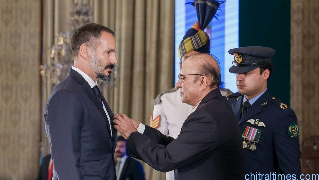 chitraltimes prince rahim aga khan received pakistan award 1