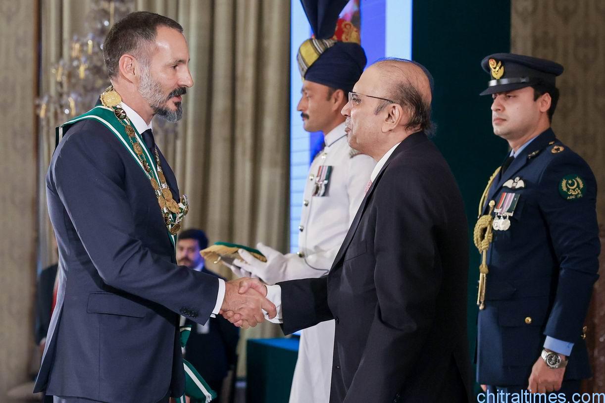 chitraltimes prince rahim aga khan received pakistan award 3