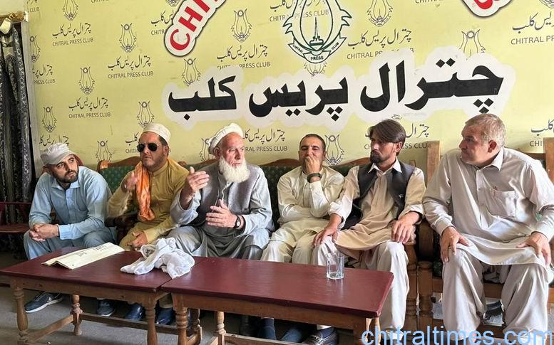 چترال کے انتہائی حساس ماحولیاتی نظام کو بچانے کیلئے علاقے میں بکریوں کی چرائی پر مکمل پابندی عائد کی جائے۔ عمائدین جغور