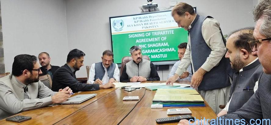 chitraltimes aga khan health service and kp health foundaiton mou signed under ppp for rhc mastuj shahgram and thq garamchashma 3