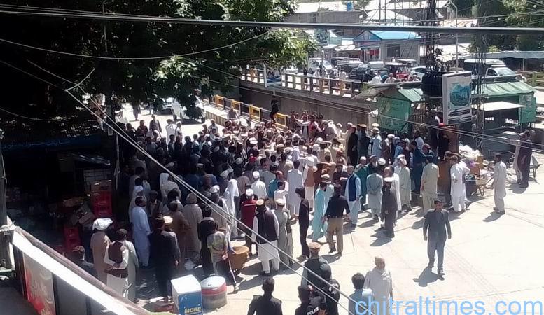 chitraltimes all parties meeting and protest on