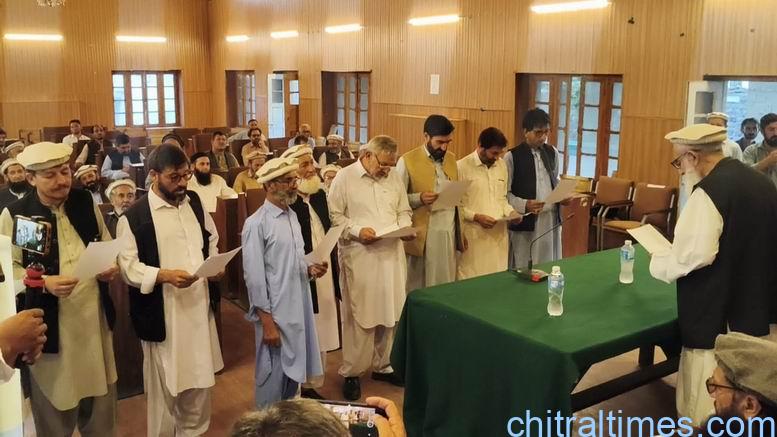 chitraltimes anjuman e khwoar chitral oath taking ceremony 7