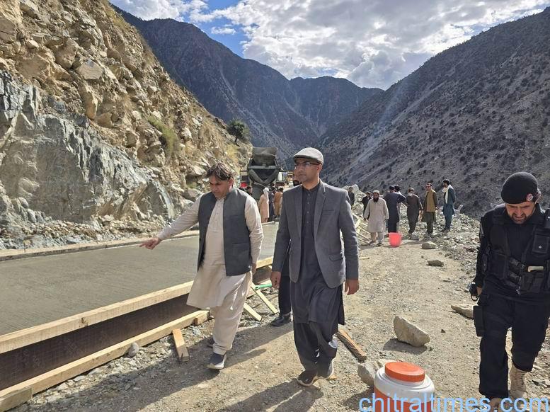 chitraltimes arandu road construction continue 1