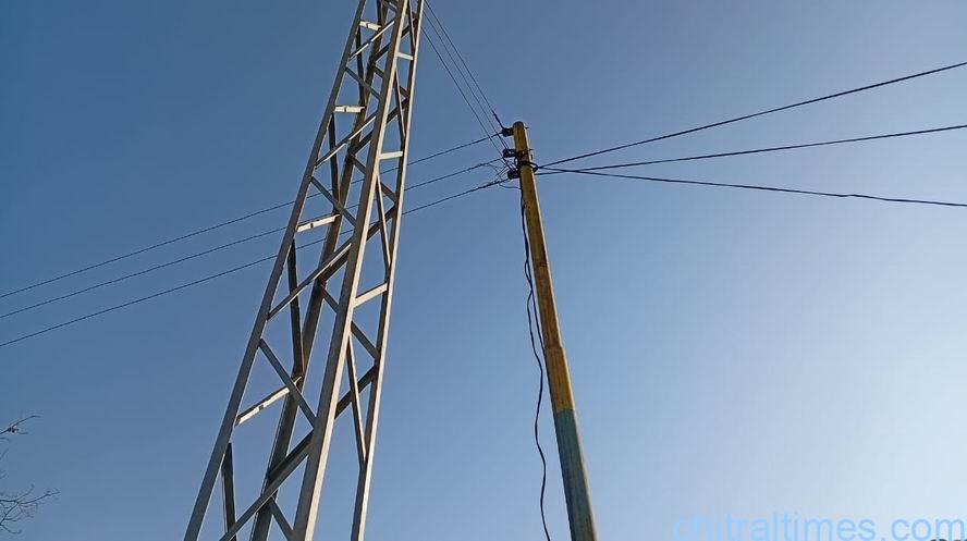 chitraltimes ayun people protest against pesco pole instalation 2