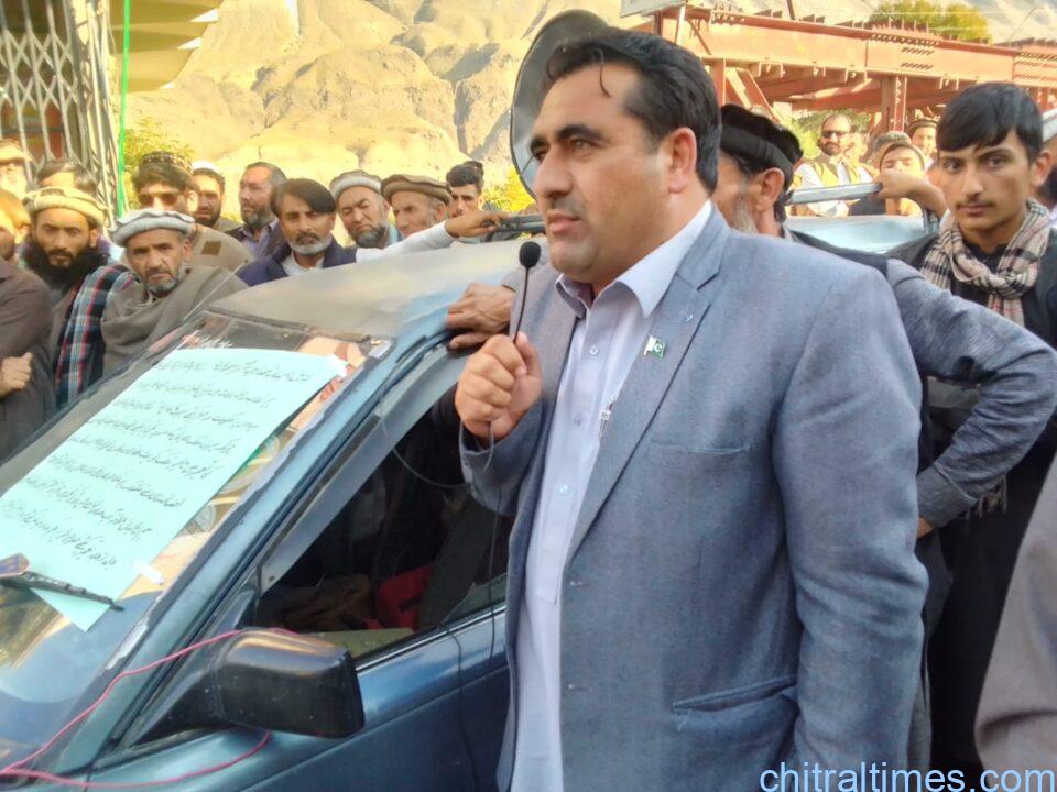 chitraltimes ayun valley protest for their demands road flood relief 7