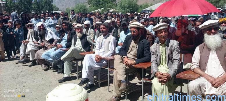 chitraltimes booni buzund road protest shagram torkhow 2