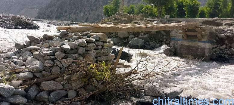 chitraltimes bridges repairing continue in lower chitral after flood 2