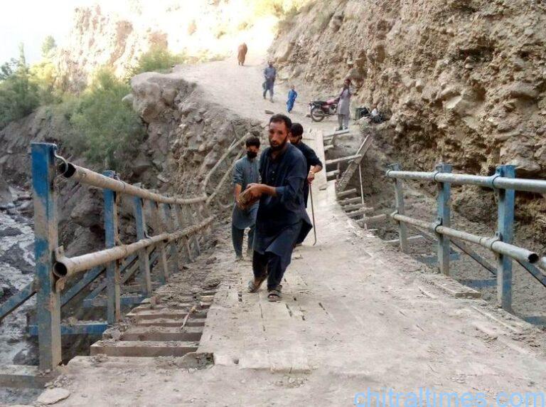 chitraltimes bridges repairing continue in lower chitral after flood 3