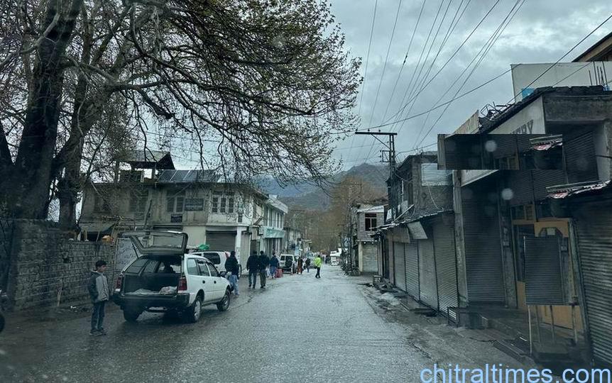 Chitral Times - The voice of Chitral | عید کی تعطیلات کے بعد چترال کے اکثر دکانیں اور ریسٹورنٹس تاحال بند، سیاحوں کی آمد میں بھی نمایاں کمی chitraltimes chitral bazar kachehre road