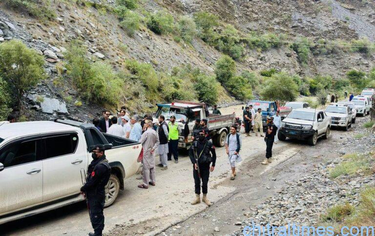 chitraltimes chitral garamchashma road blocked due to flood 3