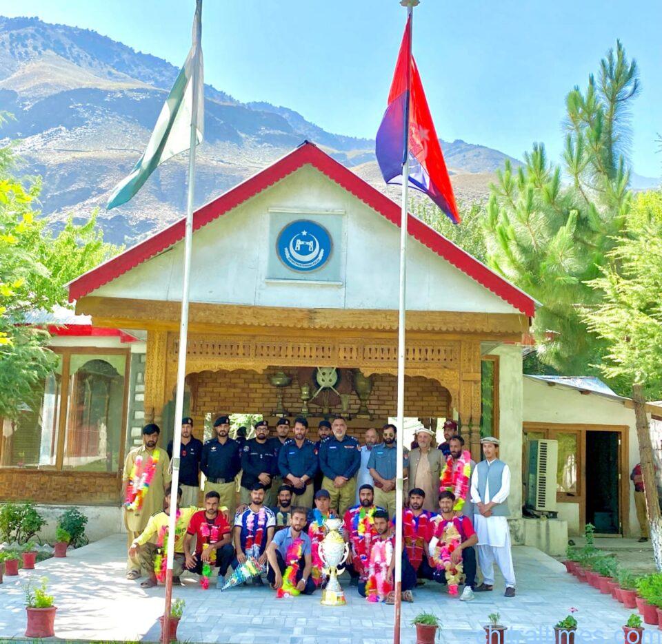 chitraltimes chitral lower police football team winner divisional tournament warm welcome in chitral 4