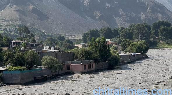 chitraltimes chitral river errosion and river encrougment 4