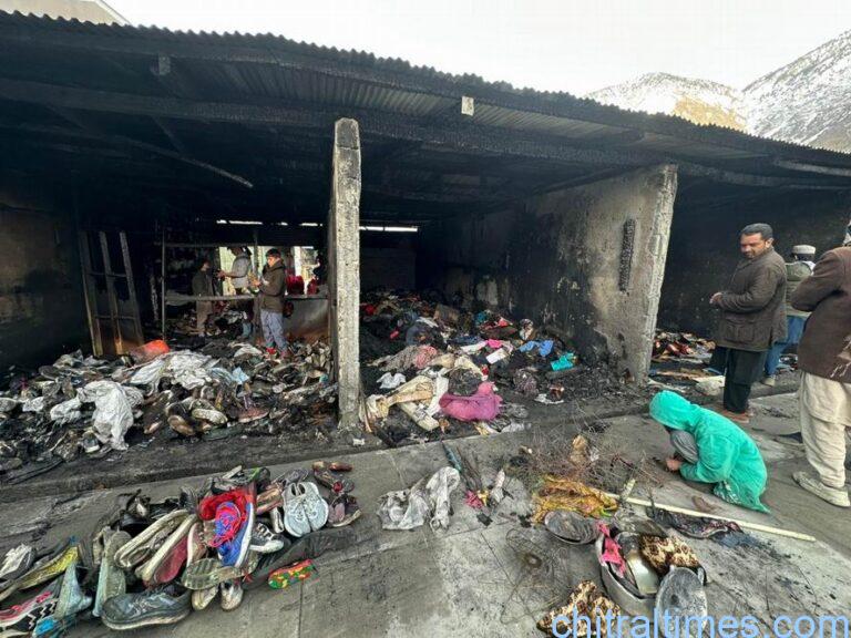 chitraltimes chitral shahi masjid road atashzadgi 6 shops damaged 3