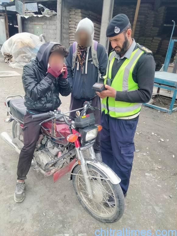 chitraltimes chitral trafic police campaign against under age motorcyclist 4
