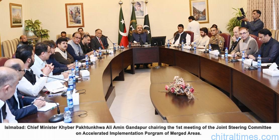 وفاق کی طرف سے ضم اضلاع کے ترقیاتی منصوبوں کے لئے سالانہ 100 ارب روپے فراہم کرنے کا وعدہ کیا گیالیکن گزشتہ چھ سالوں کے دوران اس مد میں صوبے کو صرف 158 ارب روپے ملے ہیں۔وزیراعلیٰ 