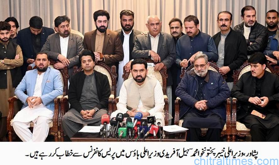 عمران خان کو چار نومبر سے اب تک مکمل طور پرآئیسولیشن میں رکھا گیا ہے، کسی کو بھی ان سے ملاقات کی اجازت نہیں دی جا رہی جو ایک نہایت تشویشناک صورتحال ہے۔ محمدسہیل آفریدی