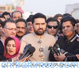 صوبہ خیبرپختونخوا پہلی باراسٹریٹ اکانومی سے متعلق تاریخی قانون سازی کے لیے تیار ہے، احساس ریڑھی بان روزگار تحفظ بل 2025 کا مسودہ مکمل کر لیا گیا ہے۔ وزیراعلیٰ سہیل آفریدی